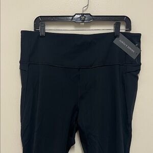 Savage X Fenty Sport Black Leggings